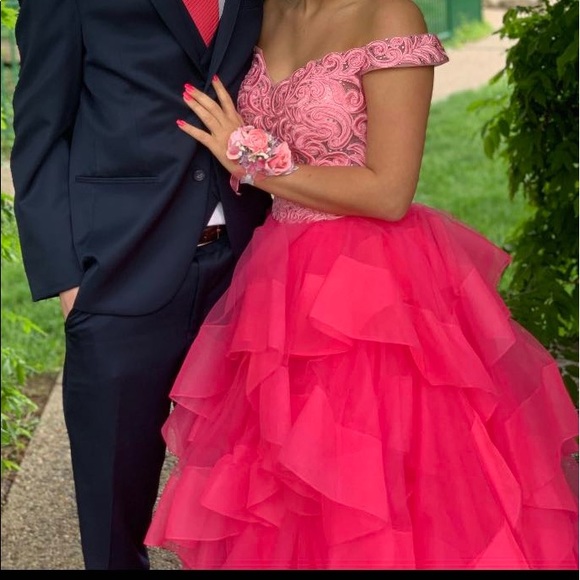 PROM DRESS!! - Picture 3 of 3